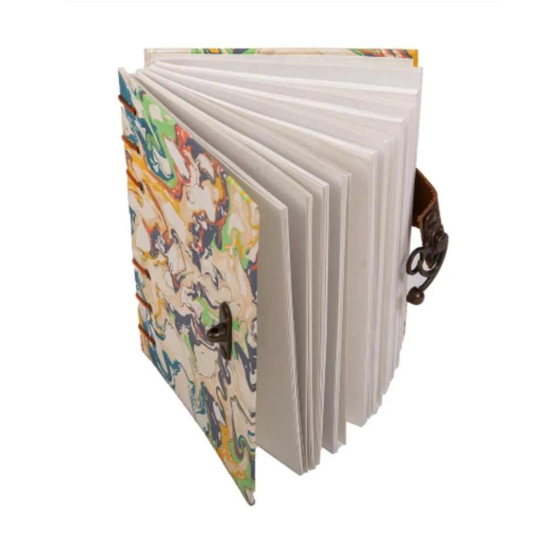 Craft A4 Junky Lock Binding Unruled Journal - Image 3