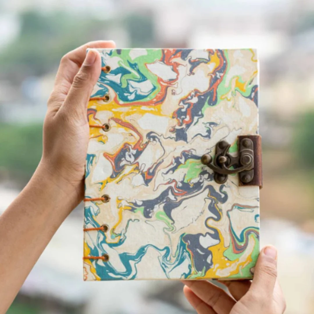 Craft A4 Junky Lock Binding Unruled Journal - Image 4