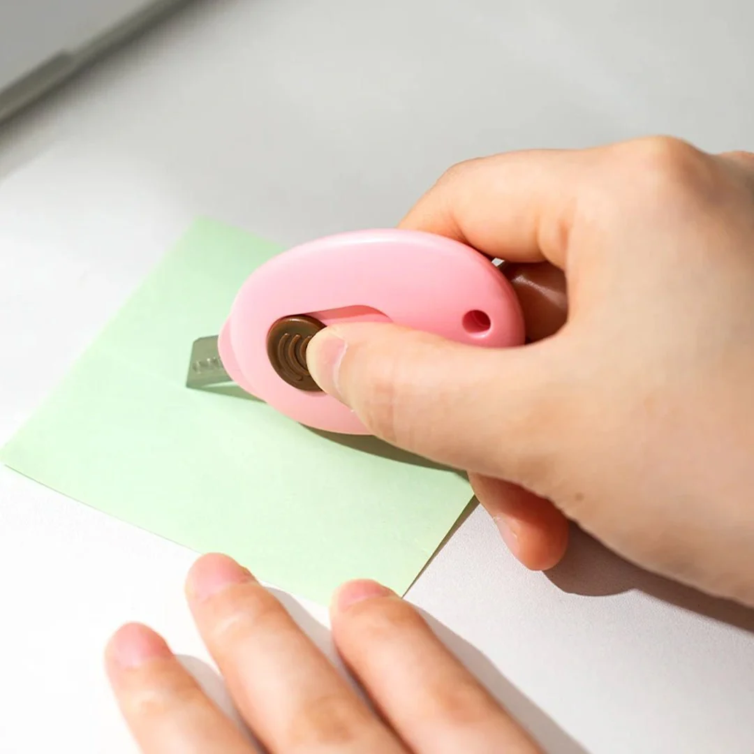 Deli Comiko Cutting Knife - Image 17