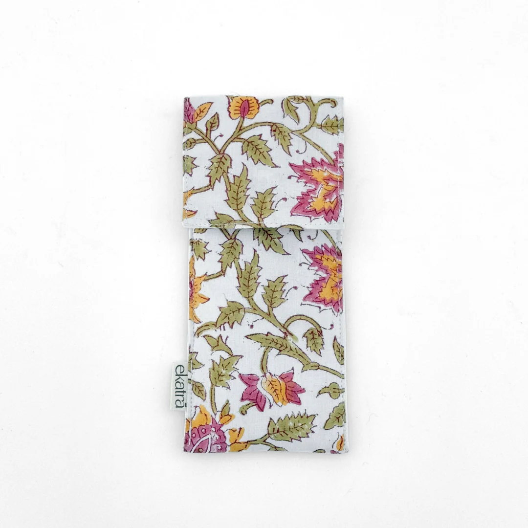 Ekatra Sustainable Pen case/organizer with elastic band - Image 12