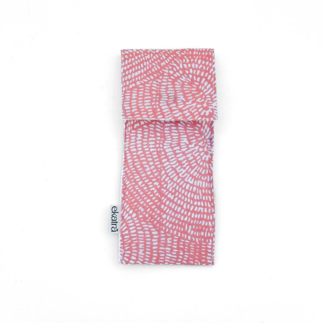 Ekatra Sustainable Pen case/organizer with elastic band - Image 16