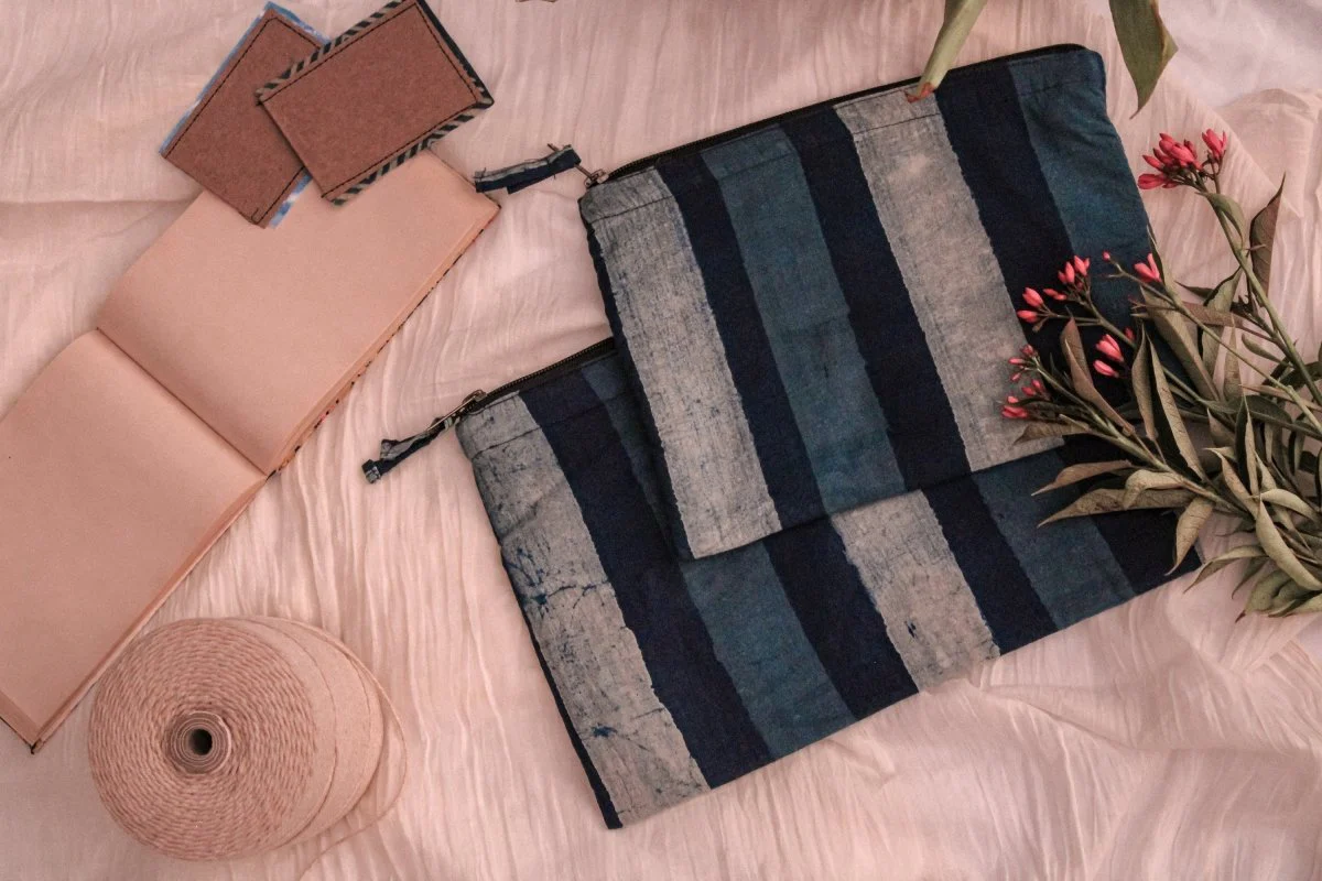 Ekatra Large Pouch - Image 10