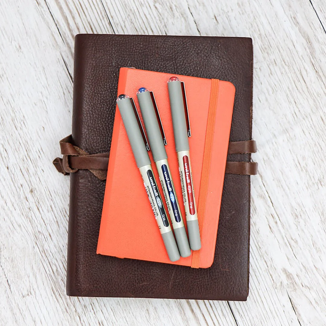 Uni-Ball Eye Multicolor Ink 0.7mm Roller Ball Pen Set - Image 12