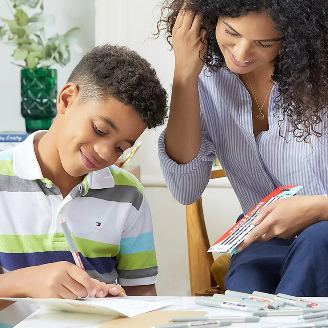 Uni-Ball Eye Multicolor Ink 0.7mm Roller Ball Pen Set - Image 14