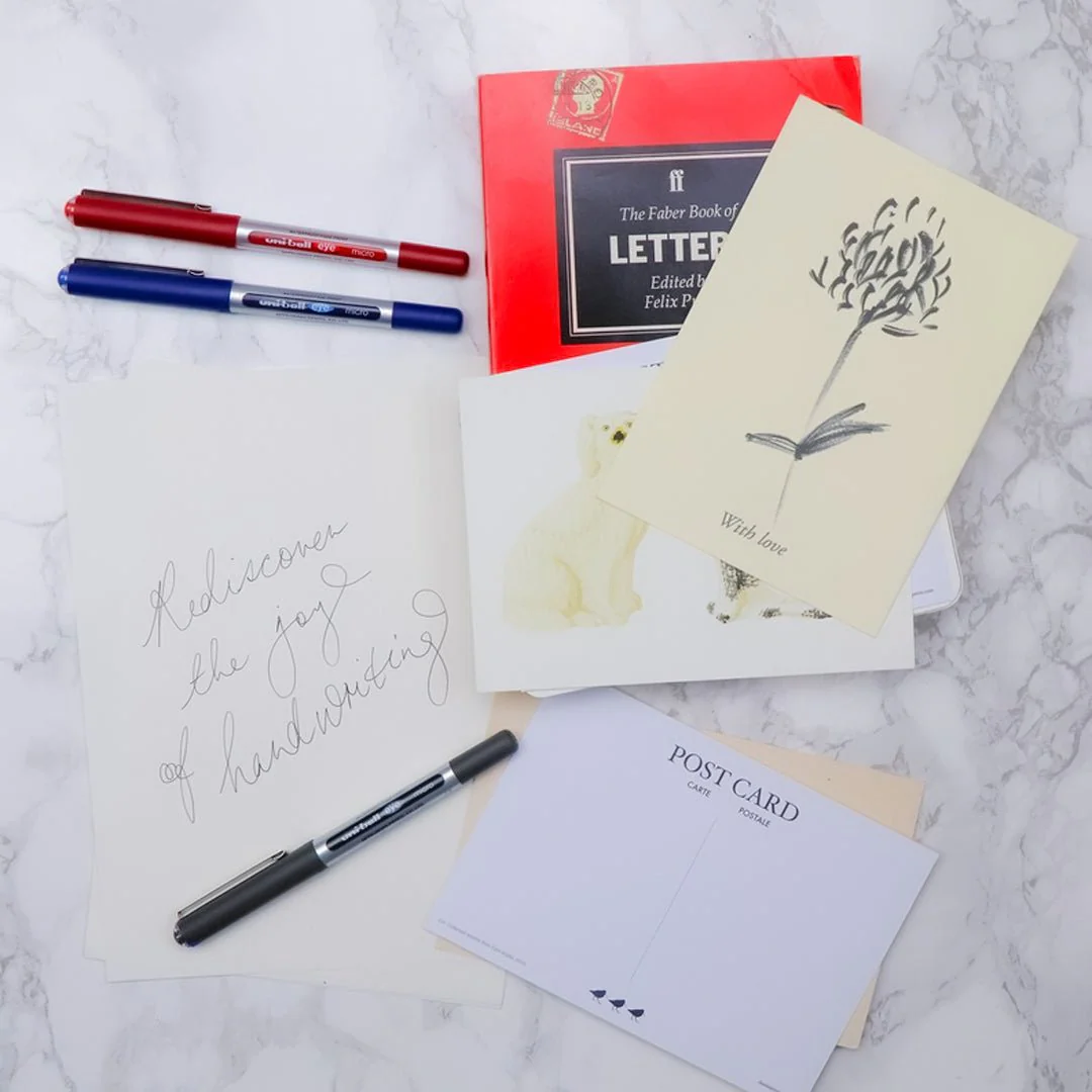 Uni-Ball Eye Multicolor Ink 0.7mm Roller Ball Pen Set - Image 15