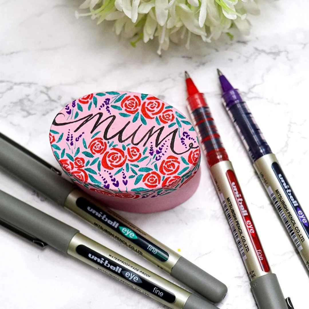 Uni-Ball Eye Multicolor Ink 0.7mm Roller Ball Pen Set - Image 9